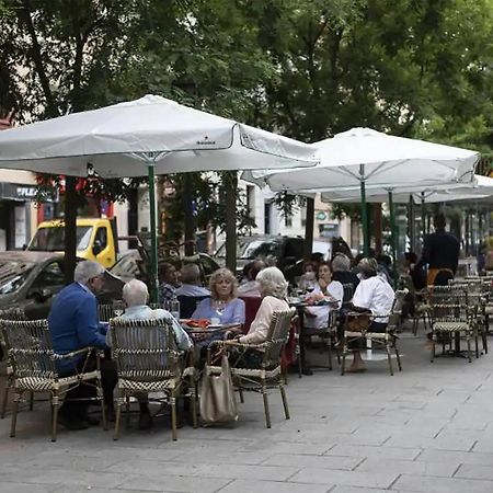 Appartamento Apartamento Retiro Madrid Esterno foto