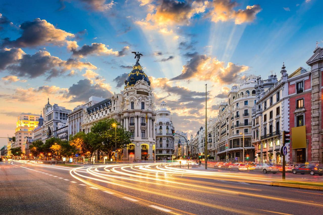 Appartamento Apartamento Retiro Madrid Esterno foto